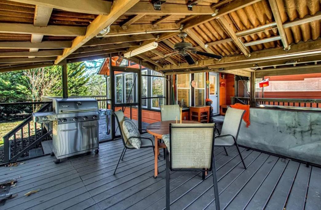 Luxurious Pigeon Forge Cabin, W/ Hottub, Easydrive, Arcade Game, Panoramic Views エクステリア 写真